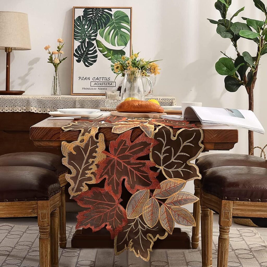 Set of 4 Round Fall Embroidered Placemats with Maple Leaves Design, Farmhouse Fall Thanksgiving Table Harvest Decorations (Round 15 inches)